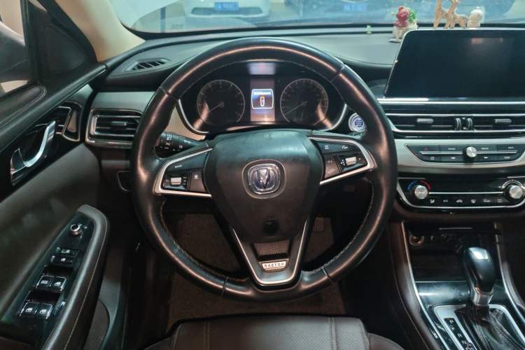 Used Changan Raeton CC 2018 1.5T Automatic Elegant Starry Edition China V Standard