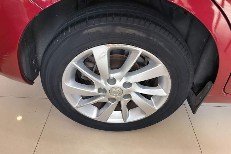 Used Nissan Tiida 2016 1.6L CVT Cool Dynamic Edition
