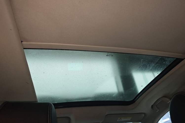 Used JMC Yusheng S330 2016 1.5L GTDi Automatic Two-Wheel Drive Prestige Edition
