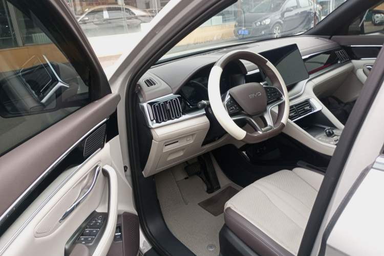 Used BYD Song PLUS New Energy 2025 DM-i 160KM Flagship Model
