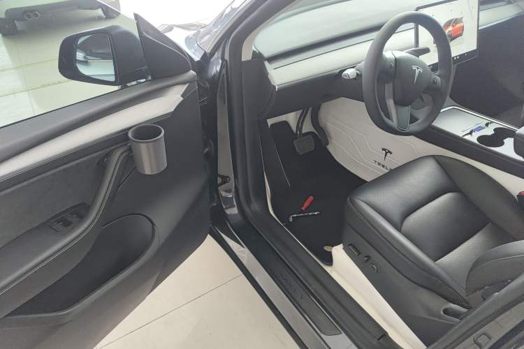 Used Tesla Model Y 2024 Rear-Wheel-Drive Version