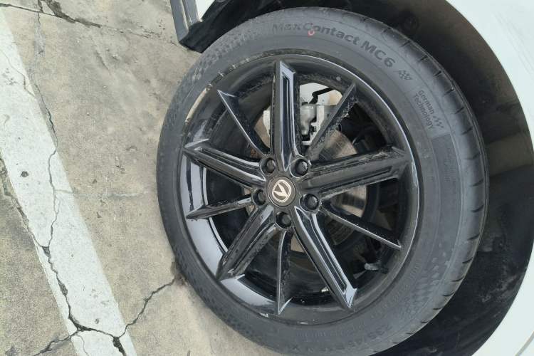 Used Changan UNI-V 2023 1.5T Prestige Model
