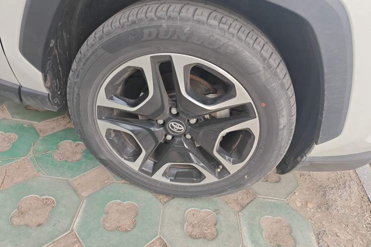 Used Toyota RAV4 2020 2.0L CVT Two-Wheel Drive Prestige Edition