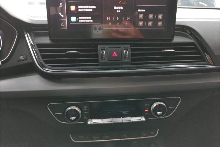 Used Audi Q5L 2022 40T Fashionable and Dynamic Model