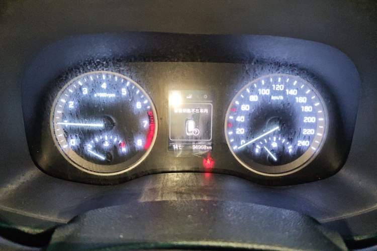 Used Hyundai Tucson 2018 1.6T Dual-Clutch Two-Wheel Drive 15th Anniversary Special Edition