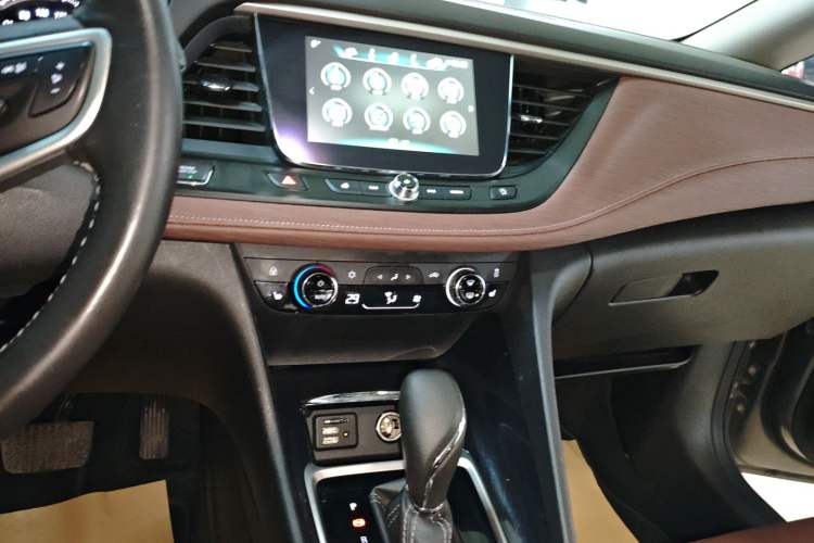 Used Buick GL6 2018 18T 6-Seater Prestige Model