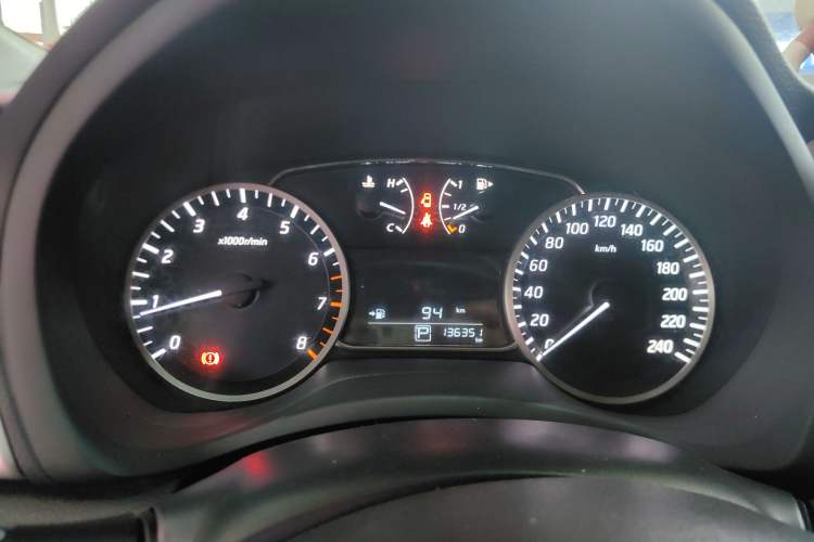 Used Nissan Sylphy 2019 1.6XV CVT Smart Connect Luxury Edition China VI Standard
