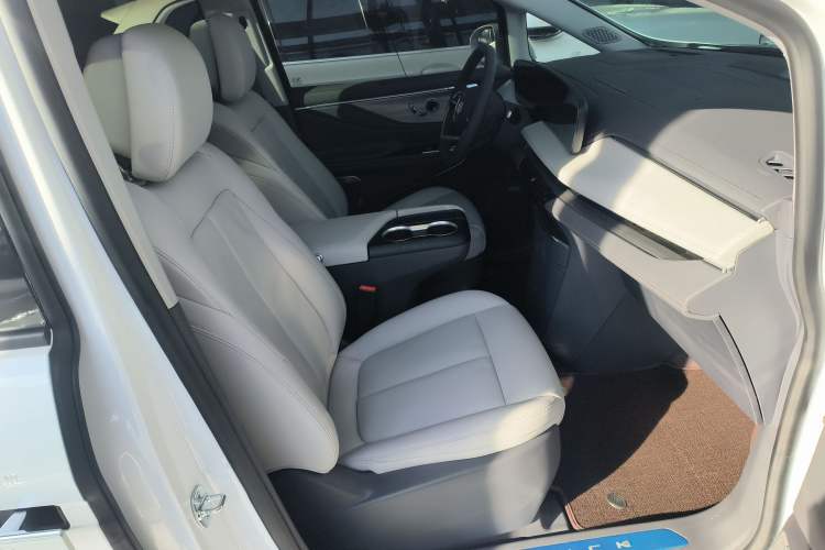 Used Buick GL8 2025 Lu Zun Deluxe Edition