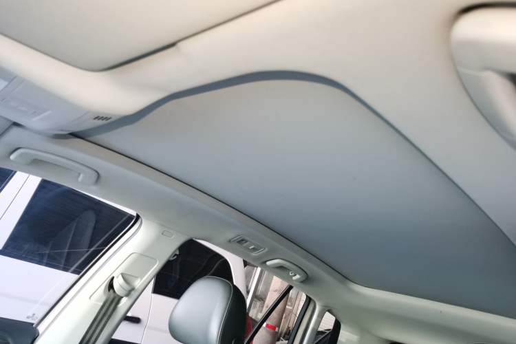 Used Volkswagen Golf Sportsvan 2016 280TSI Automatic Luxury Model
