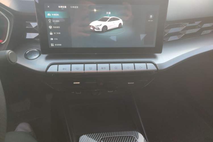 Used MG 5 2021 300TGI DCT Elegant Luxury Edition
