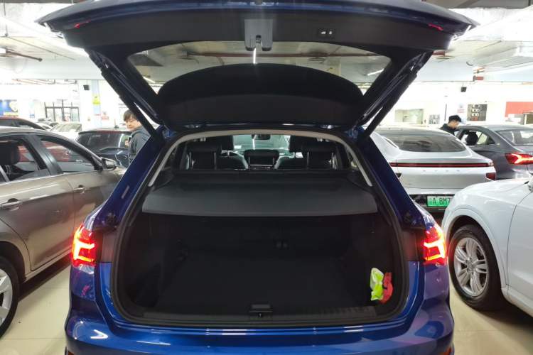 Used Audi Q3 2019 40 TFSI Fashion Dynamic Model