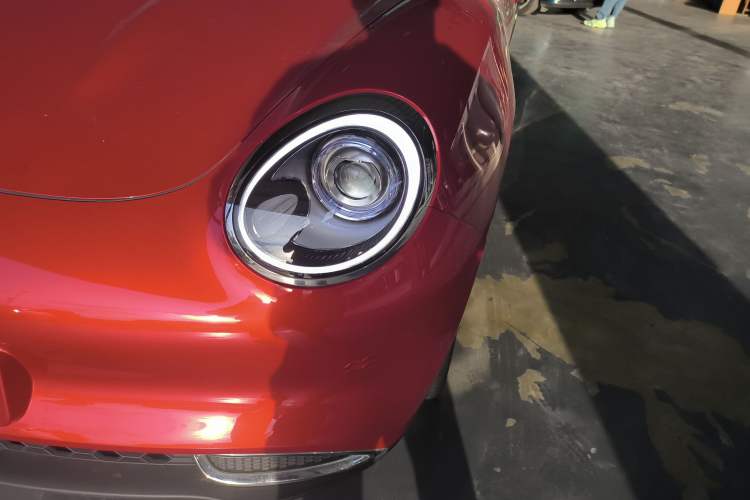 Used ORA Good Cat 2022 400km Standard Range Luxury Version Lithium Iron Phosphate