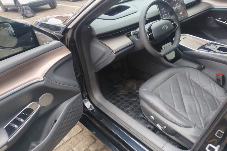 Used  A07 2024 All-Electric "True Fragrance" Edition 710 Flagship Model