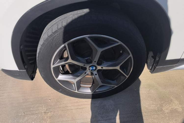 Used BMW X1 2018 sDrive18Li Luxury Model
