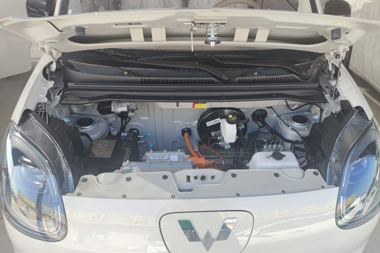 Used Wuling Hongguang MINIEV 2025 Four-Door Version Advanced Edition
