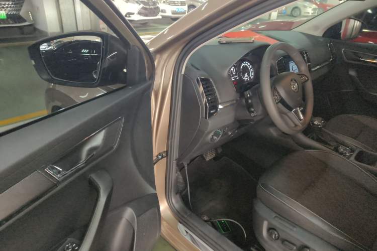 Used Skoda Karoq 2020 TSI280 Luxury Smart Edition China VI Standard