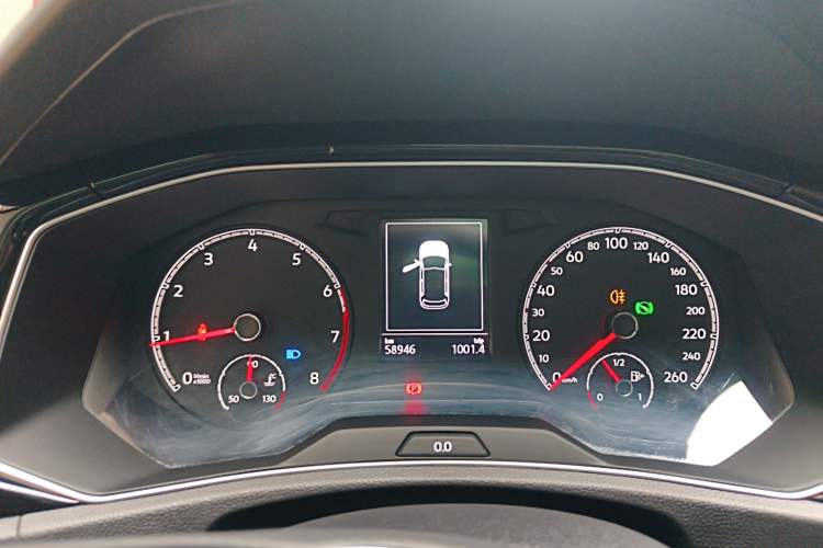 Used Volkswagen T-ROC 2019 280TSI DSG Two-Wheel Drive Comfort Version China VI Standard
