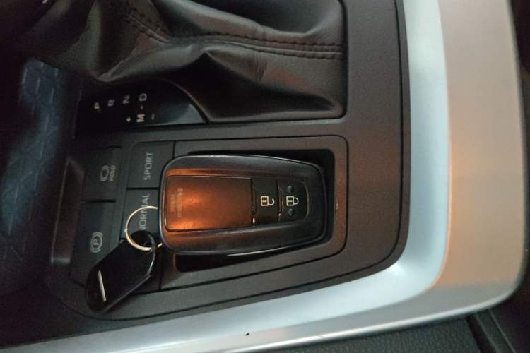 Used Toyota RAV4 2020 2.0L CVT Two-Wheel Drive Fashion Edition
