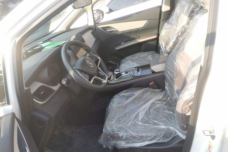 Used BYD Song MAX New Energy 2022 DM-i 105KM Flagship Model
