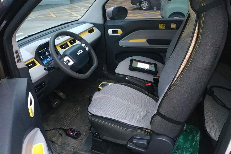 Used Chery QQ Ice Cream 2022 120km Conical Shape Lithium Iron Phosphate