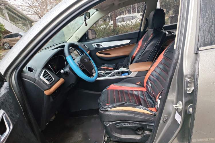 Used Geely Auto Vision X6 2019 1.4T CVT 4G Connected Luxury Version China VI Standard