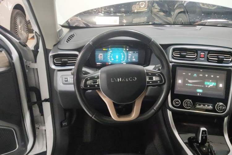 Used Lynk & Co 01 2019 2.0T Two-Wheel-Drive Pro Version China V Standard
