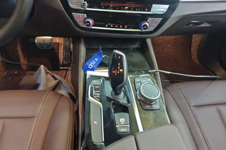 Used BMW 5 Series 2019 525Li M Sport Package