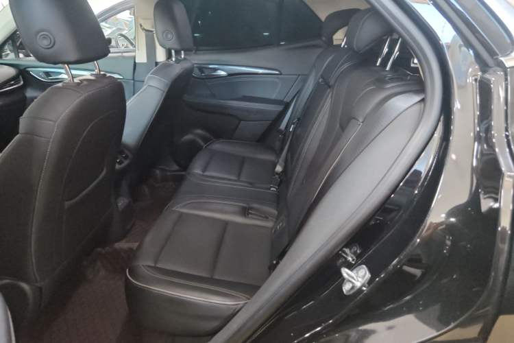 Used Buick Envision 2022 Encore S 552T Two-Wheel-Drive Luxury Model
