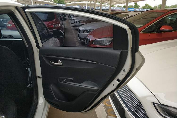 Used Kia K2 2017 Sedan 1.4L Automatic GLS
