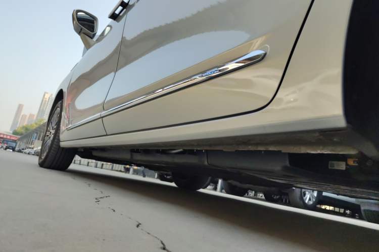 Used Buick GL8 New Energy 2024 Lu Zun Deluxe Edition 7-Seater
