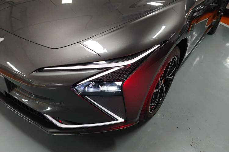 Used  L7 2022 Dynamic Model
