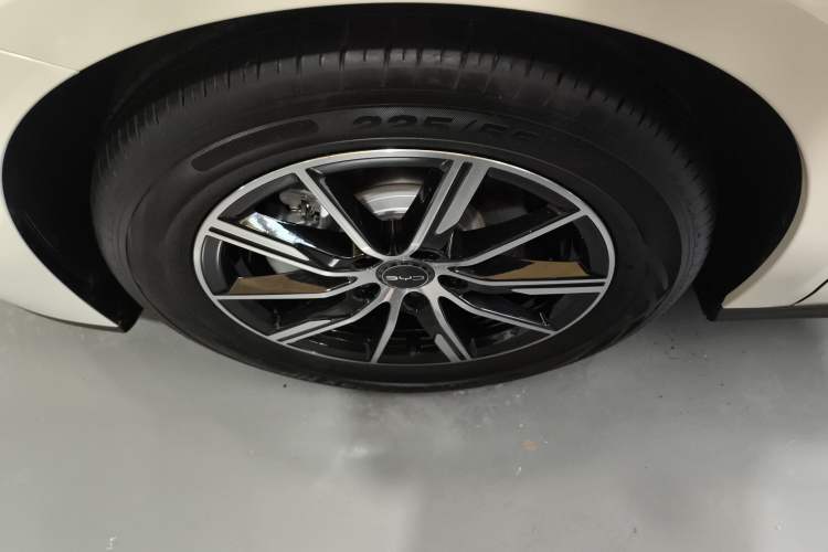 Used BYD Seal 06 New Energy 2024 DM-i 120KM Prestige Model
