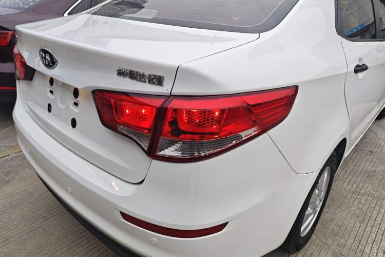 Used Kia K2 2015 Sedan 1.4L Automatic GLS
