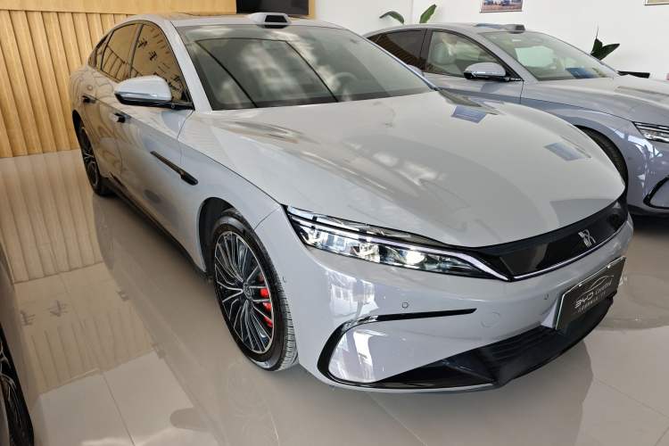 Used BYD Han 2025 EV with 701 km of Laser Radar-Enabled Intelligent Driving
