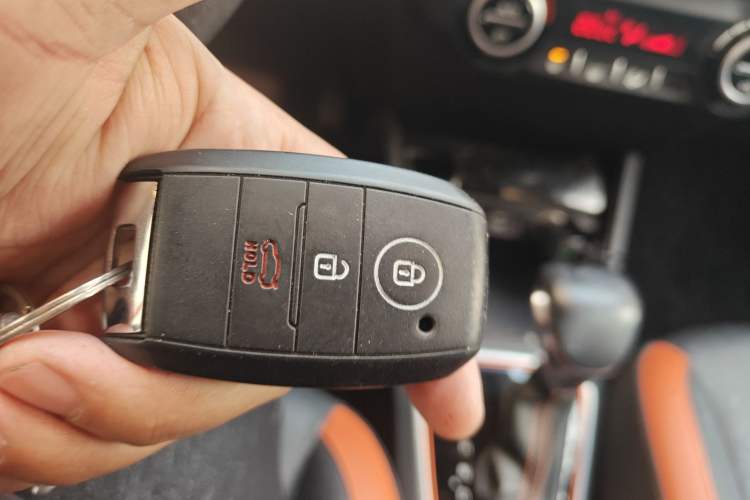 Used Kia kx1 Stonic 2019 1.4L Automatic Fun Edition China VI
