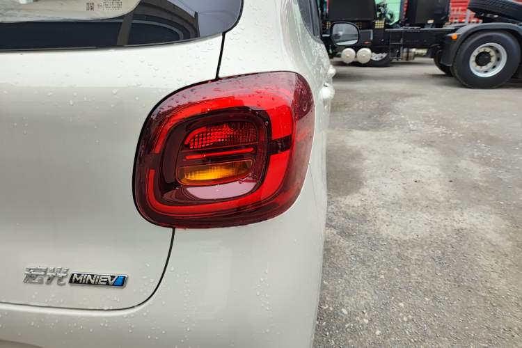 Used Wuling Hongguang MINIEV 2025 Four-Door Version Advanced Edition
