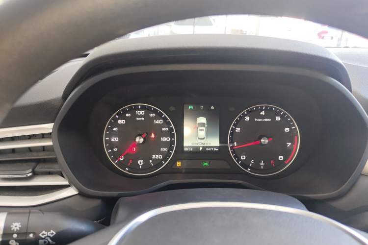 Used Roewe i5 2020 1.5L Automatic 4G Connected Linghao Edition
