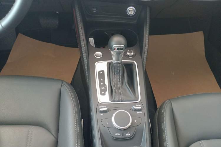 Used Audi Q2L 2022 35 TFSI Fashionable and Elegant Model