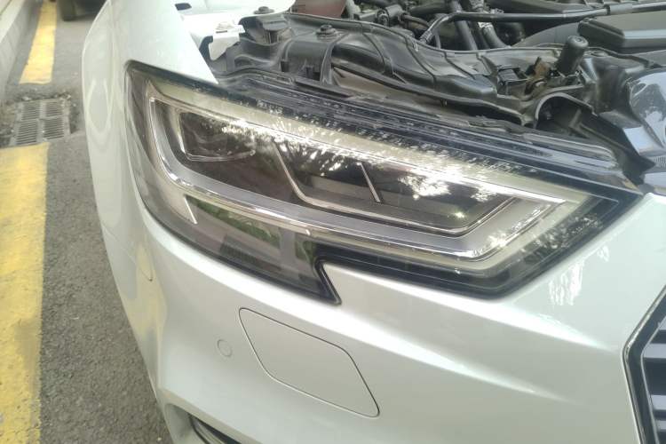 Used Audi A3 2019 Limousine 35 TFSI Fashion Edition China VI Emission Standard
