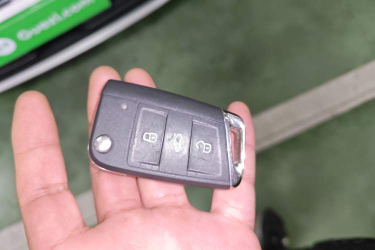 Used Volkswagen Tayron 2023 330TSI Two-Wheel-Drive Luxury Plus Advanced Version
