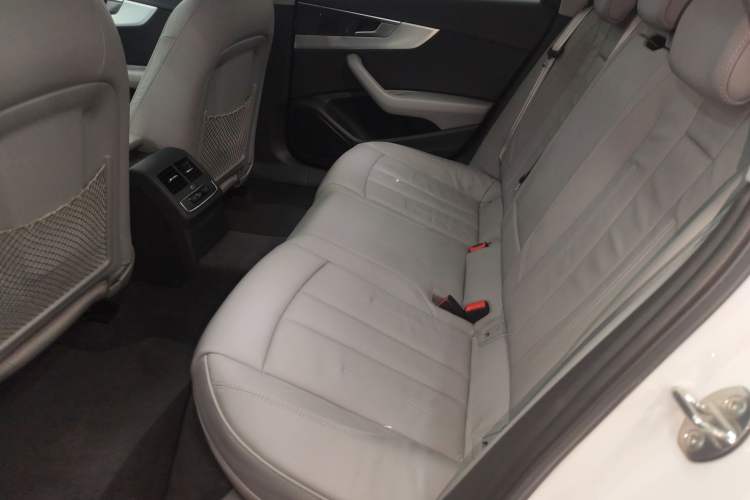 Used Audi A4L 2018 30th Anniversary Edition 40 TFSI Fashion Model