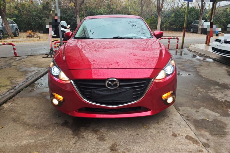 Used Mazda Mazda 3 Axela 2016 Sedan 1.5L Automatic Luxury Model