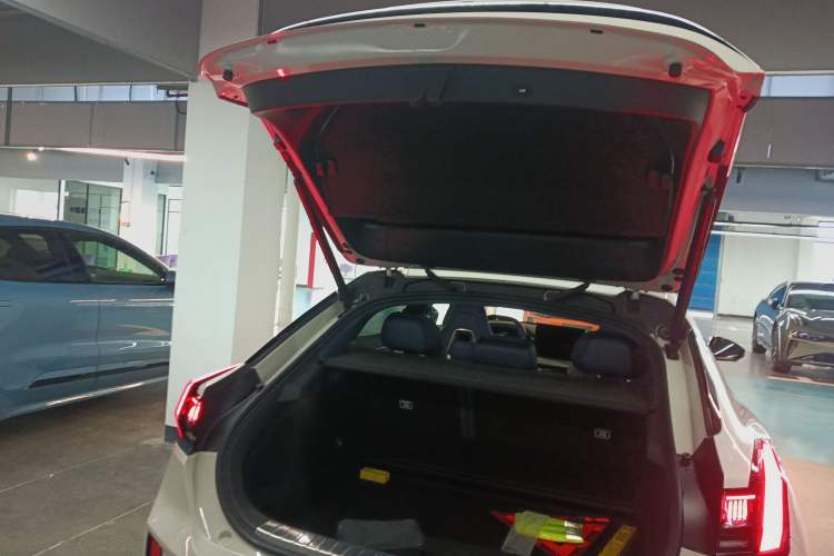 Used Zeekr 001 2025 YOU Edition 100 kWh All-Wheel Drive