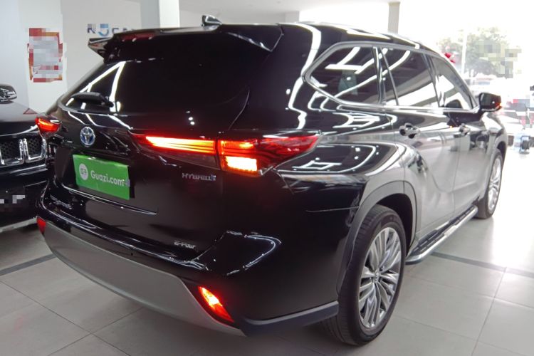 Used Toyota Highlander 2023 2.5L Smart Electric Hybrid Dual-Engine Four-Wheel Drive Prestige Version – 7 Seats
