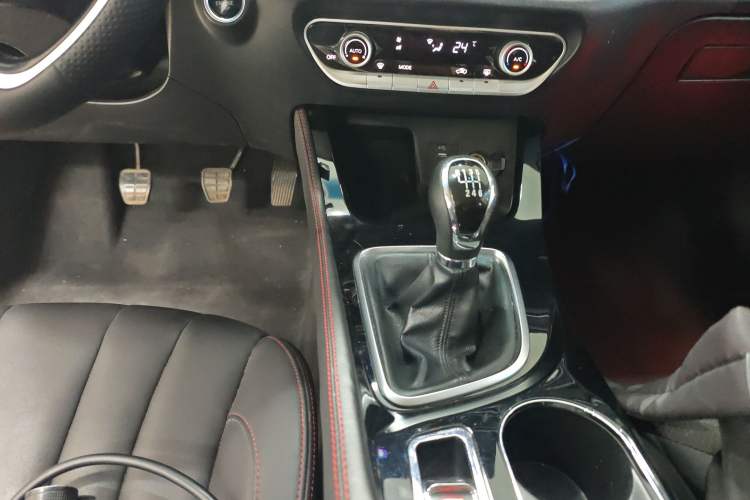 Used BAIC Beijing U7 2019 1.5T Manual Elite Edition China VI
