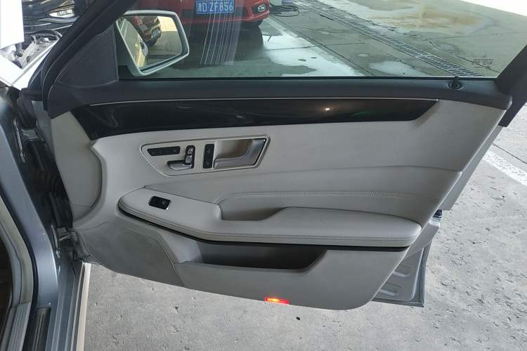 Used Mercedes-Benz E-Class 2014 E 260 L Sport Edition
