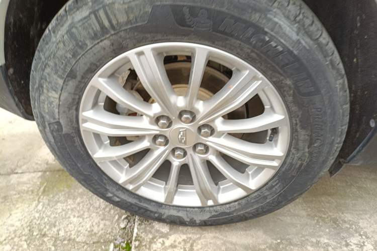 Used Cadillac XT5 2018 28E Four-Wheel Drive Tech Version