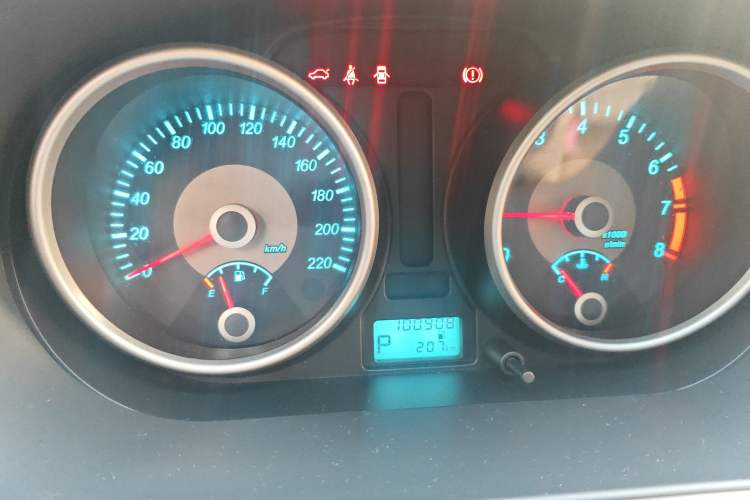 Used Buick Excelle 2013 1.5L Automatic Classic Model
