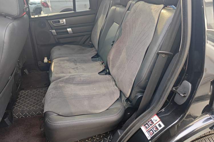 Used Land Rover Discovery 2016 3.0 SC Obsidian Black Heritage Edition SE