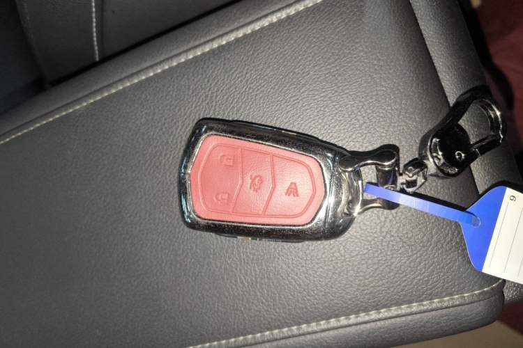 Used Cadillac XT4 2020 28T Two-Wheel-Drive Leading Version